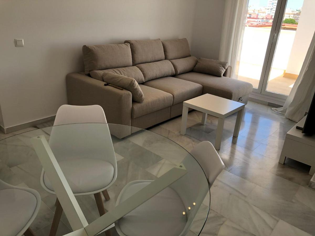 Atico 1 dormitorio con terraza en calle Vicente Aleixandre Cádiz Exterior foto